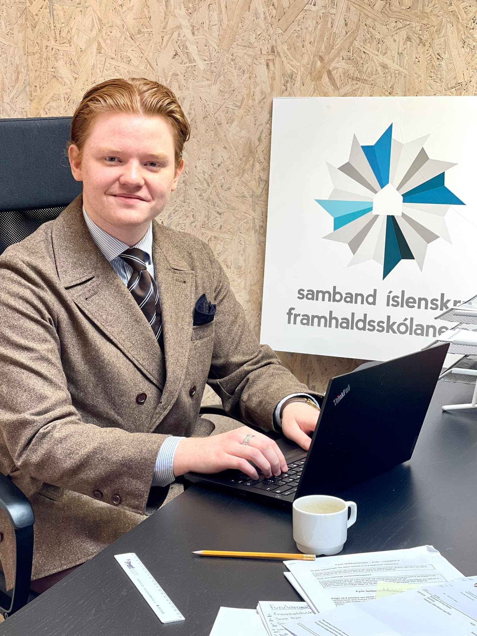 Síðasti dagur Júlíusar á skrifstofu SÍF